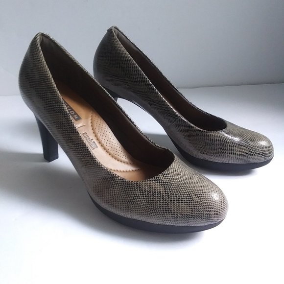 clarks collection pumps